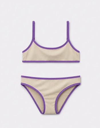 Ensemble brassière et culotte beige finis d’un bordé et de bretelles violet contrastant — Maison Satab